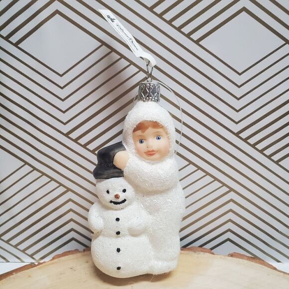 Kinder of Winter Fun' Child w/ Snowman Handblown DisneyParks Exclusive Ornament - Picture 1 of 7